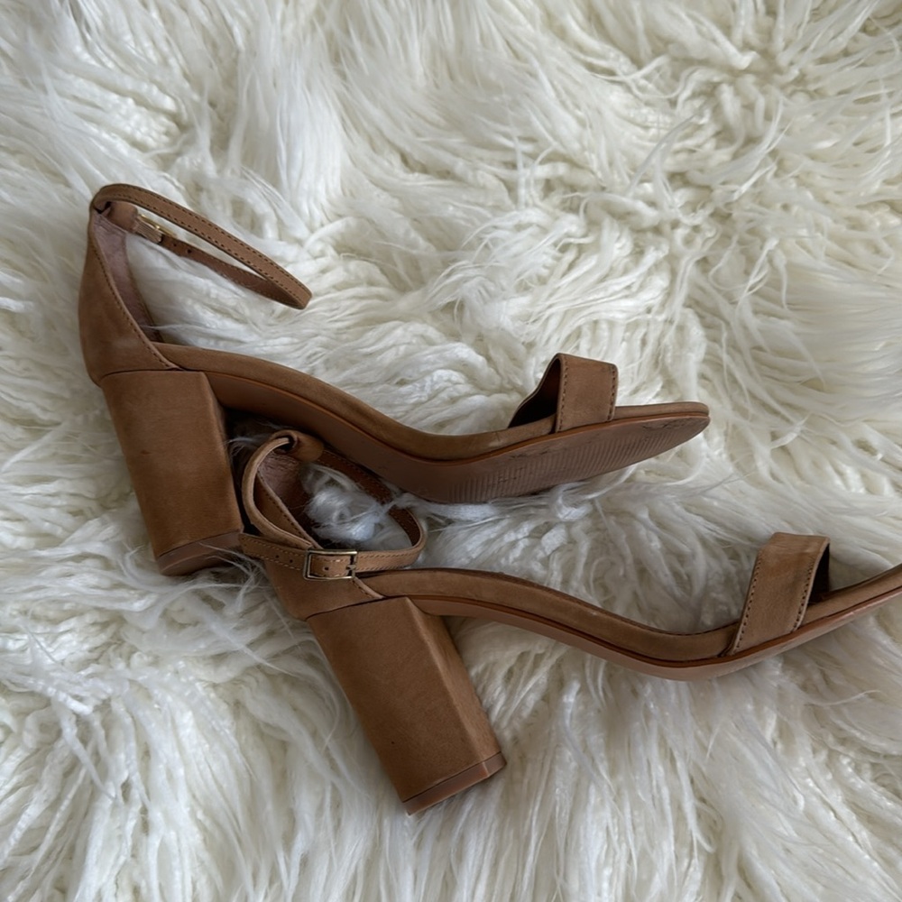 Steve Madden Sandal - Picture 6 of 8